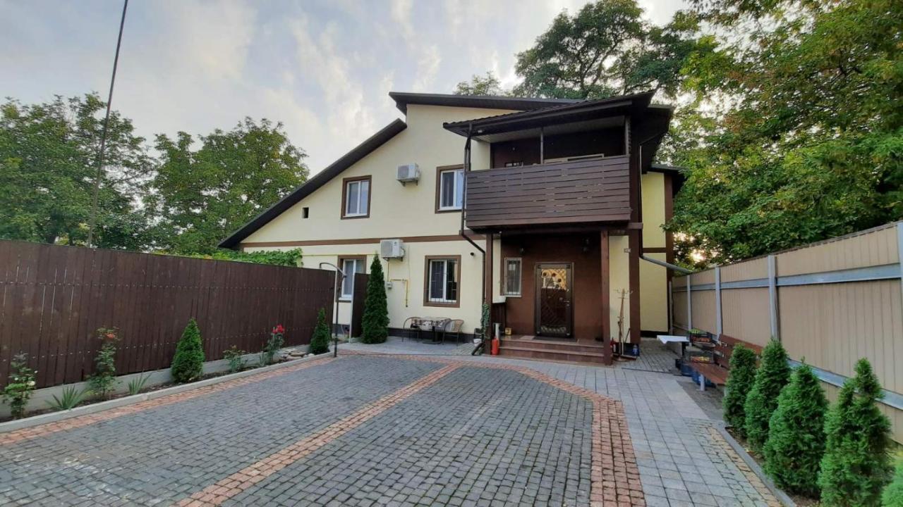 Life House Hotel Berezan Exterior photo